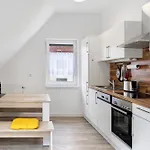 Vorder Rhoen Haus 21a * Petersberg (Hessen)